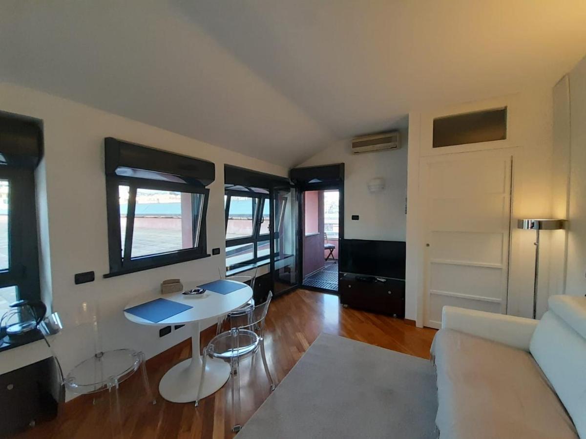 Bilocale Vista Mare Con Terrazzo-Porto Antico- Parcheggio Scontato Apartment Genova Exterior foto